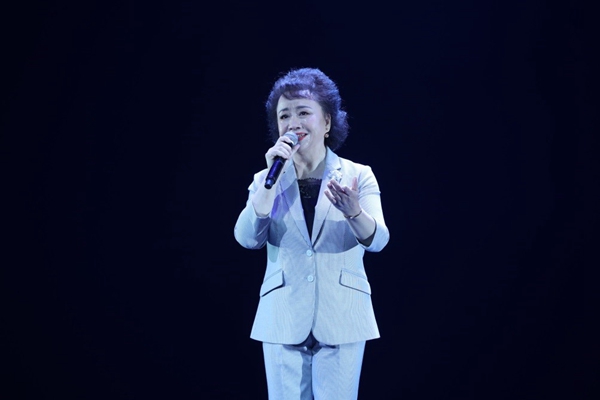 詩(shī)朗誦《致南仁東》